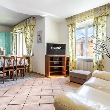 Apartment Elegance 5 Minutes From The Center - Free Park Wi-fi & Ac *