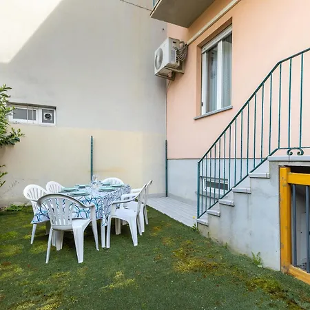 Lejlighed Con Giardino A 5 Minuti Dal Centro Storico - Parcheggio Privato E Gratuito, Wi-fi & Ac Alba (Piedmont)