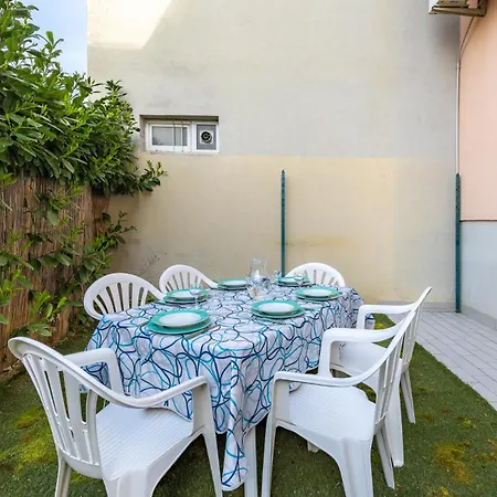 Con Giardino A 5 Minuti Dal Centro Storico - Parcheggio Privato E Gratuito, Wi-fi & Ac *